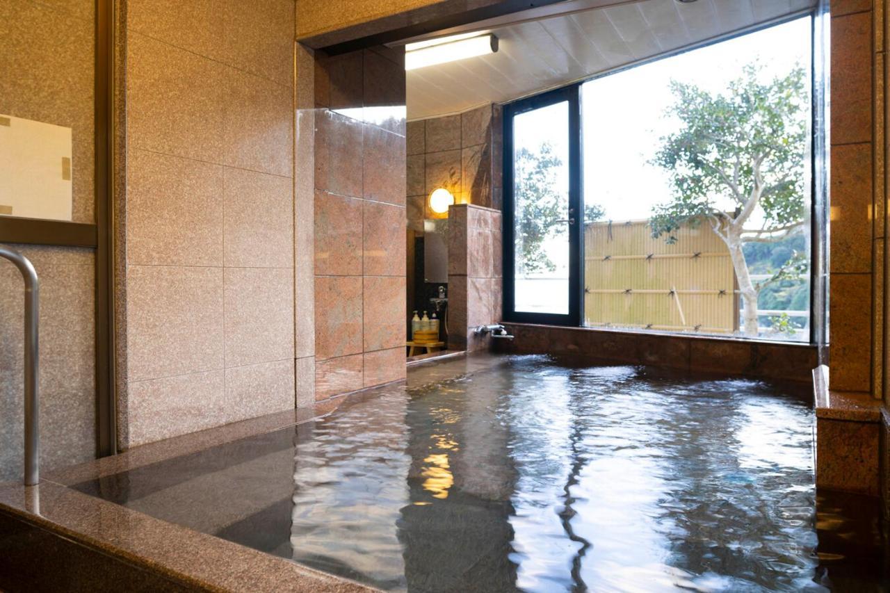 Hotel Nami Kumano Buitenkant foto