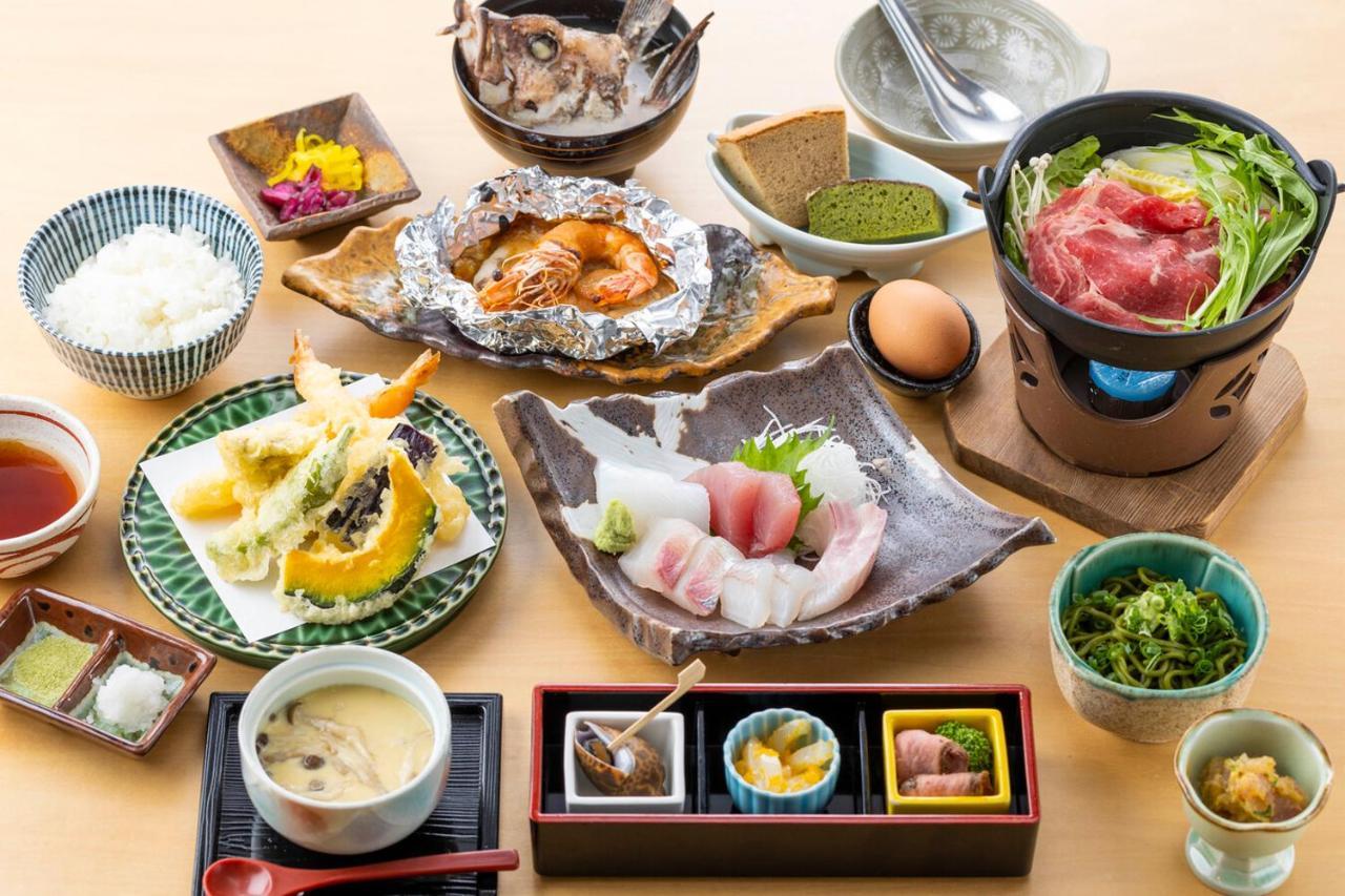 Hotel Nami Kumano Buitenkant foto