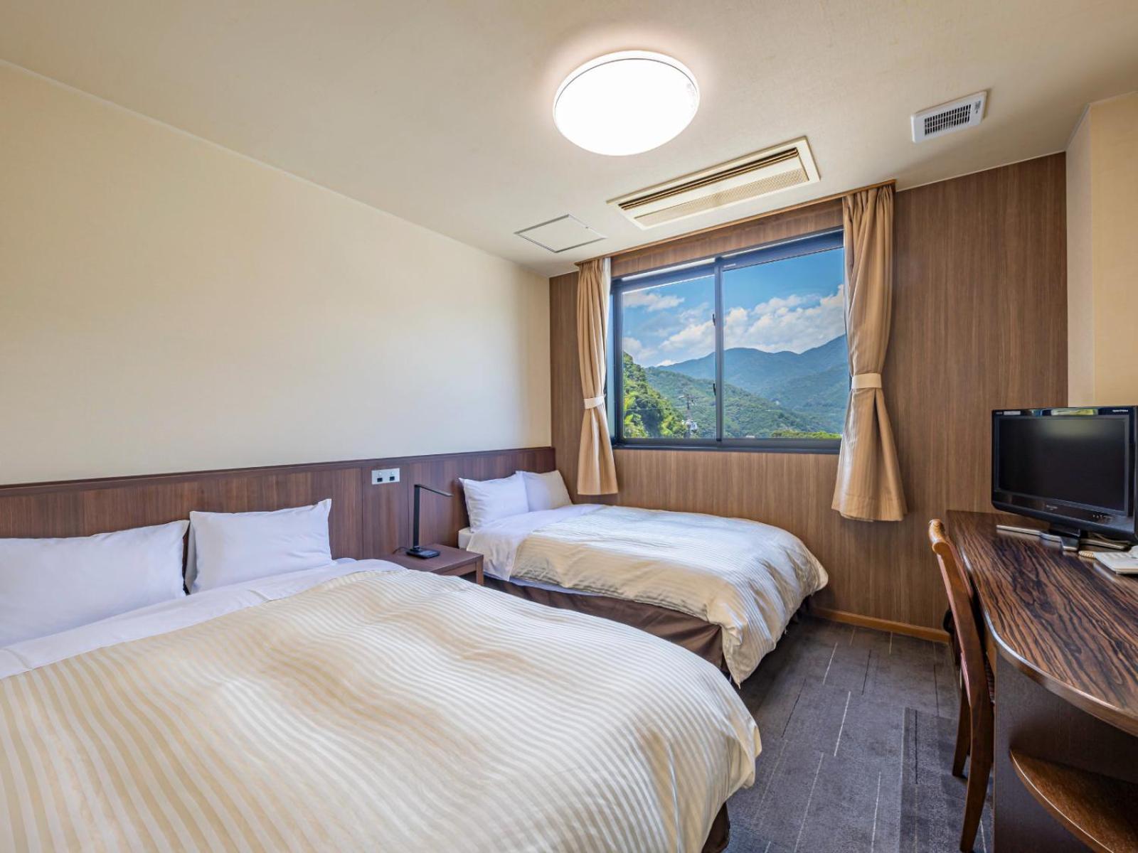 Hotel Nami Kumano Buitenkant foto
