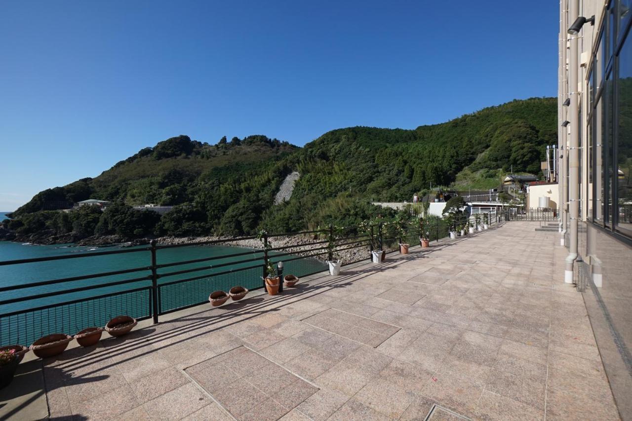 Hotel Nami Kumano Buitenkant foto